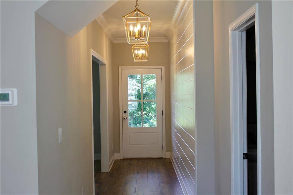 Buford, GA 30518,660 Allen ST