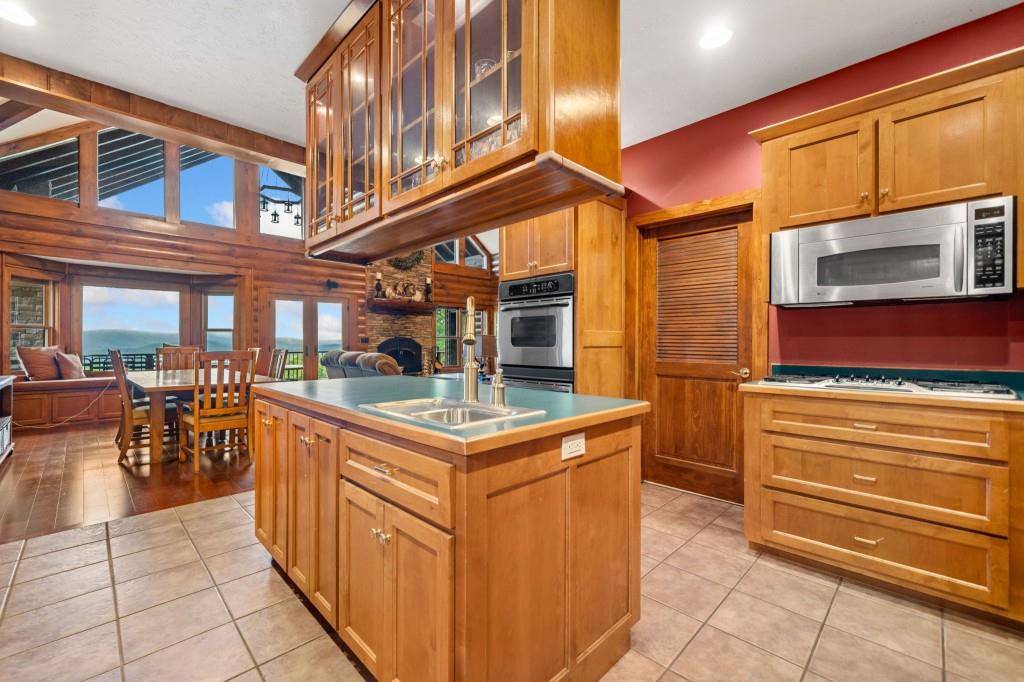 Blue Ridge, GA 30513,1158 Scenic Mountain View RD