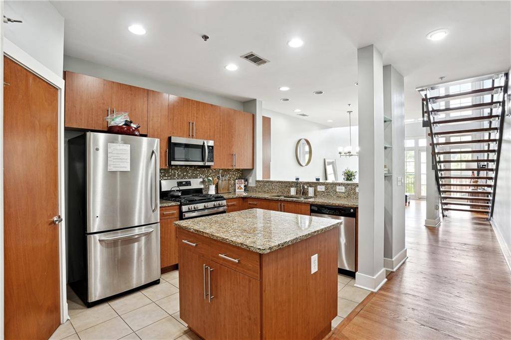 Atlanta, GA 30307,1253 Caroline ST NE #223