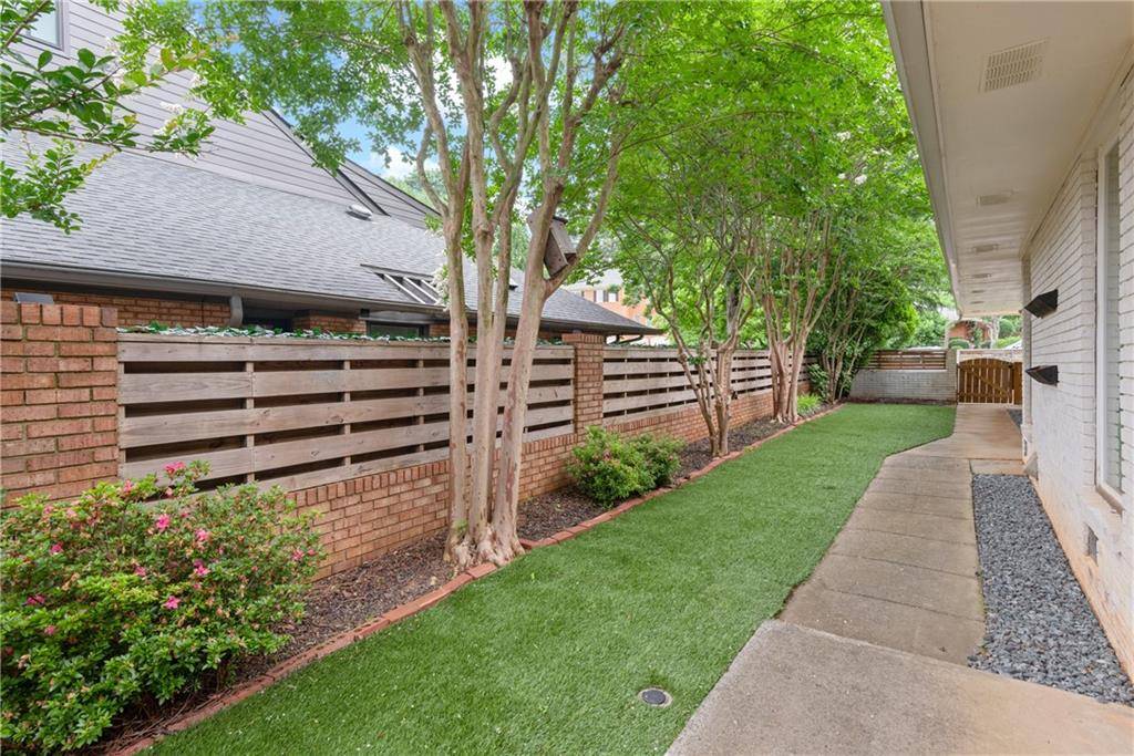 Atlanta, GA 30328,230 Halah CIR