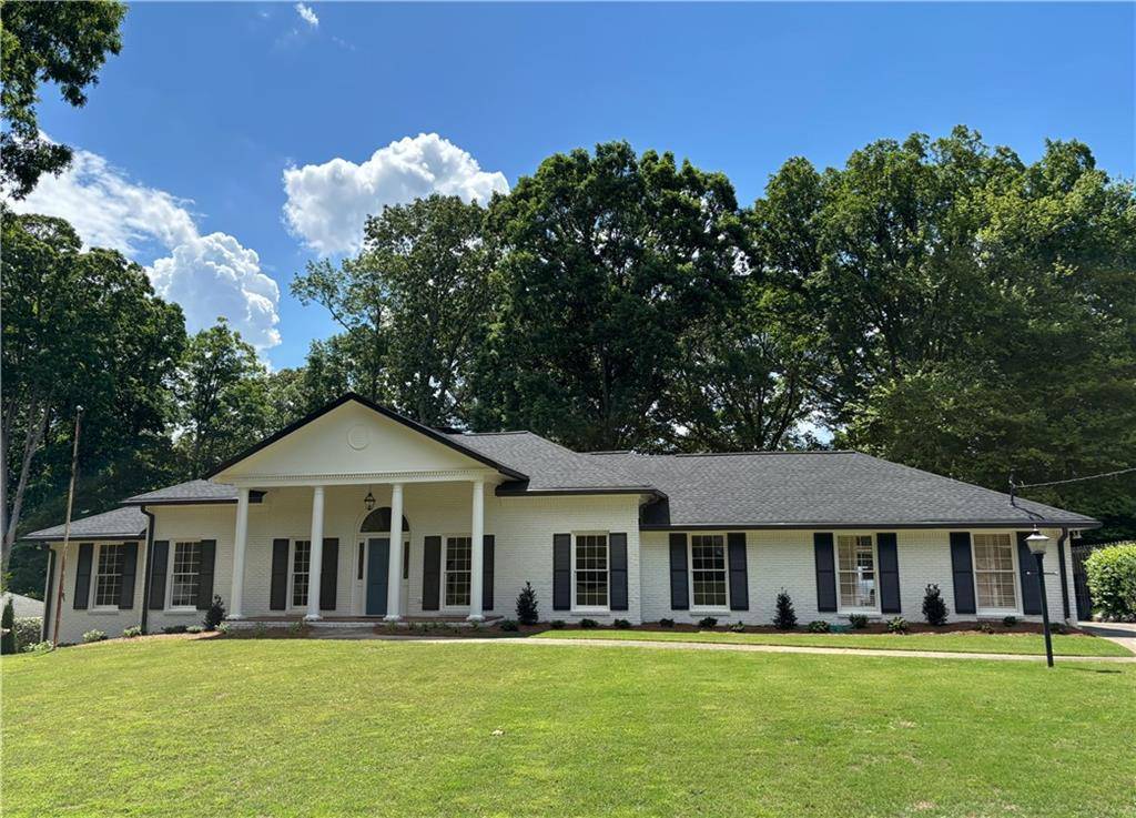 Atlanta, GA 30338,5631 Queensborough DR
