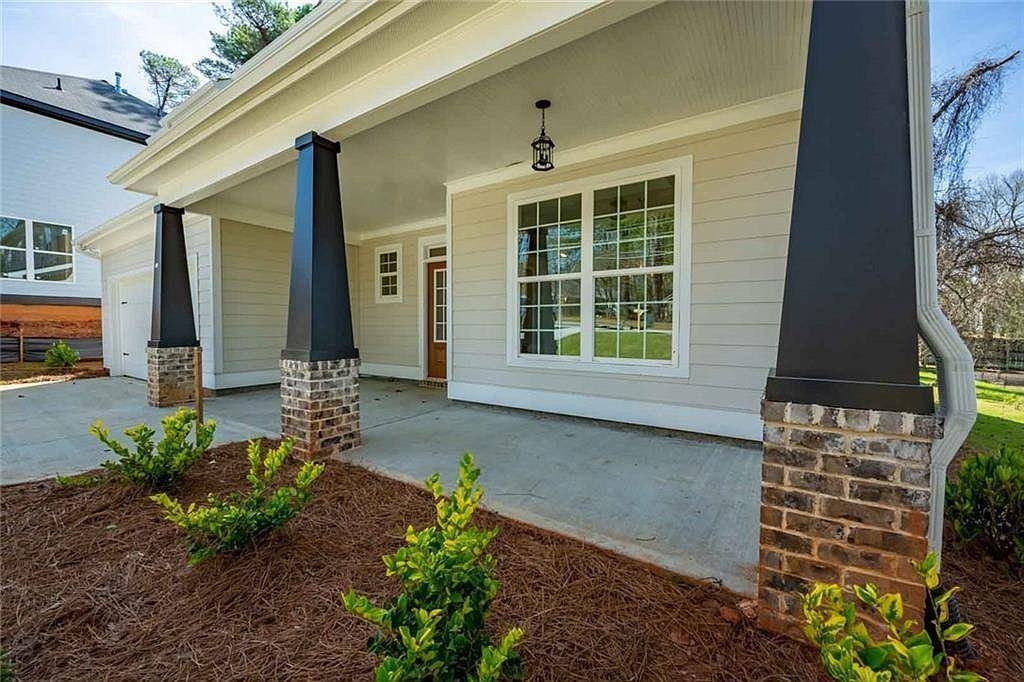 Atlanta, GA 30316,1475 Eastland RD SE