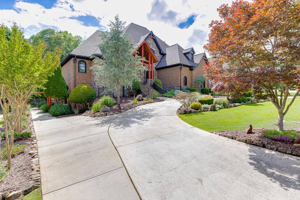 Braselton, GA 30517,2304 Weeping Oak DR