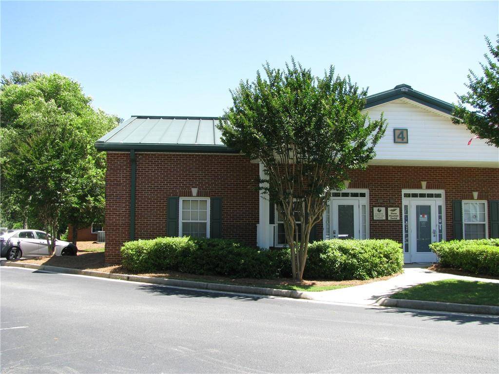 Lilburn, GA 30047,3100 Five Forks Trickum RD SW #401