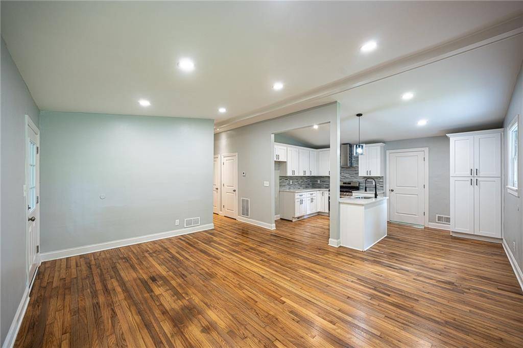 Decatur, GA 30032,3042 Monterey DR