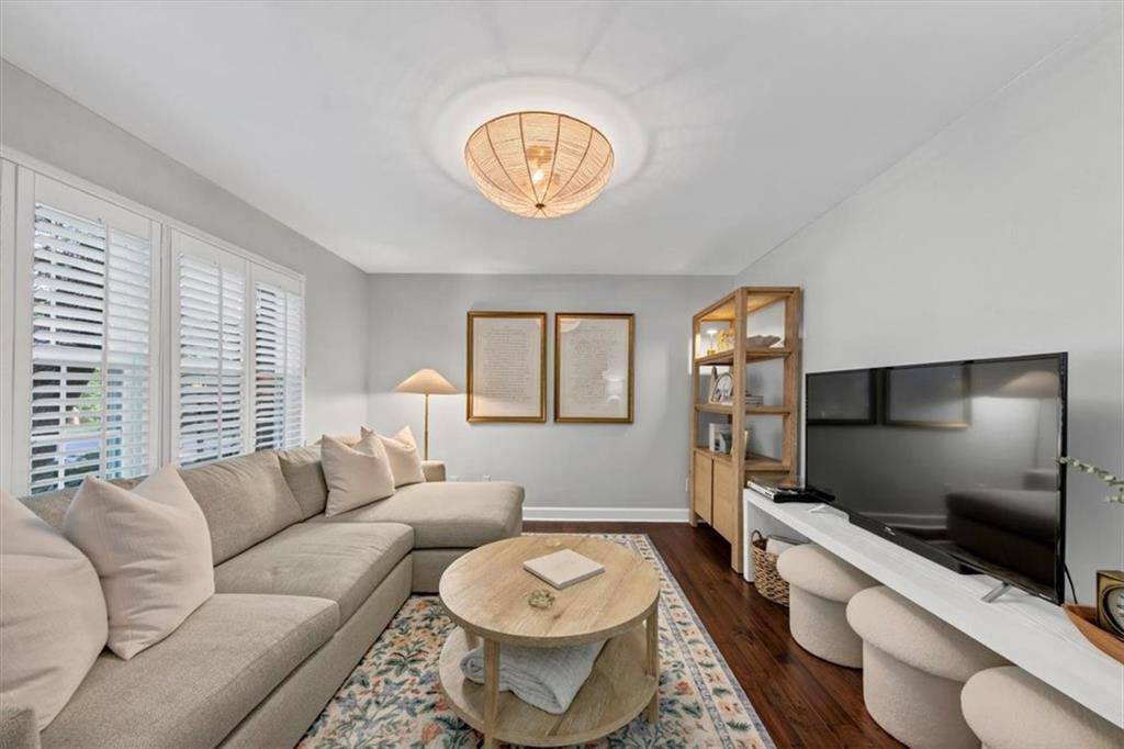 Atlanta, GA 30327,2 Arpege WAY NW