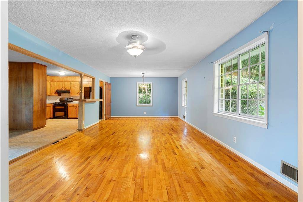 Calhoun, GA 30701,300 S Dale AVE