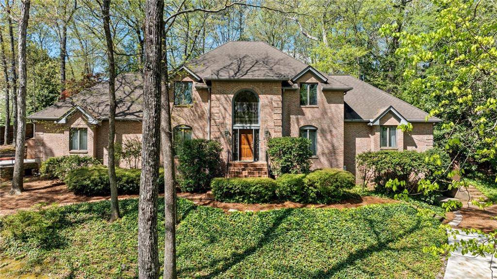 Atlanta, GA 30327,5520 Glen Errol RD