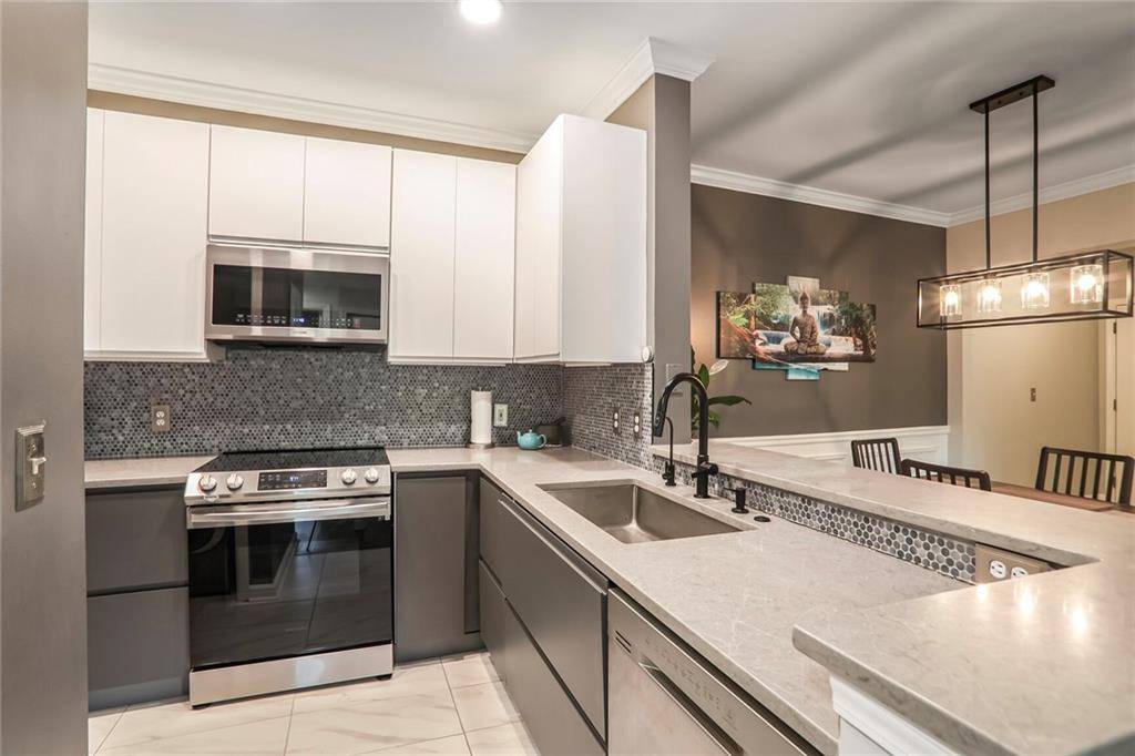 Atlanta, GA 30309,955 Juniper ST NE #3331