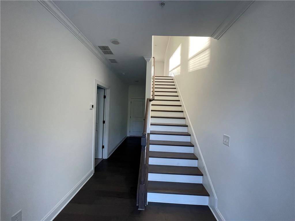 Sandy Springs, GA 30328,6577 Beacon DR