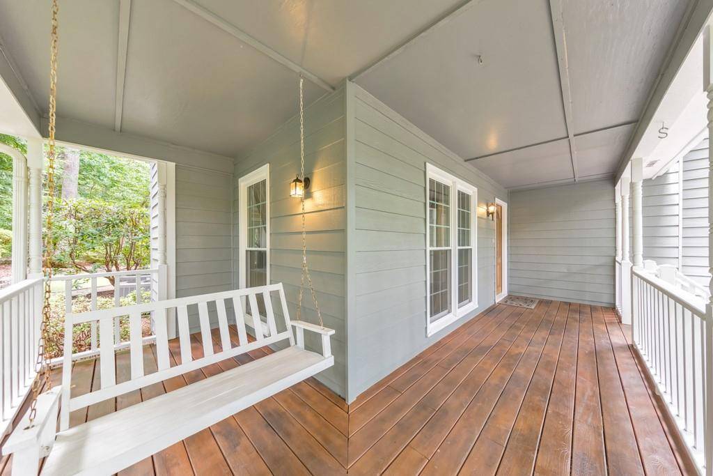Woodstock, GA 30188,405 W Leslie CT