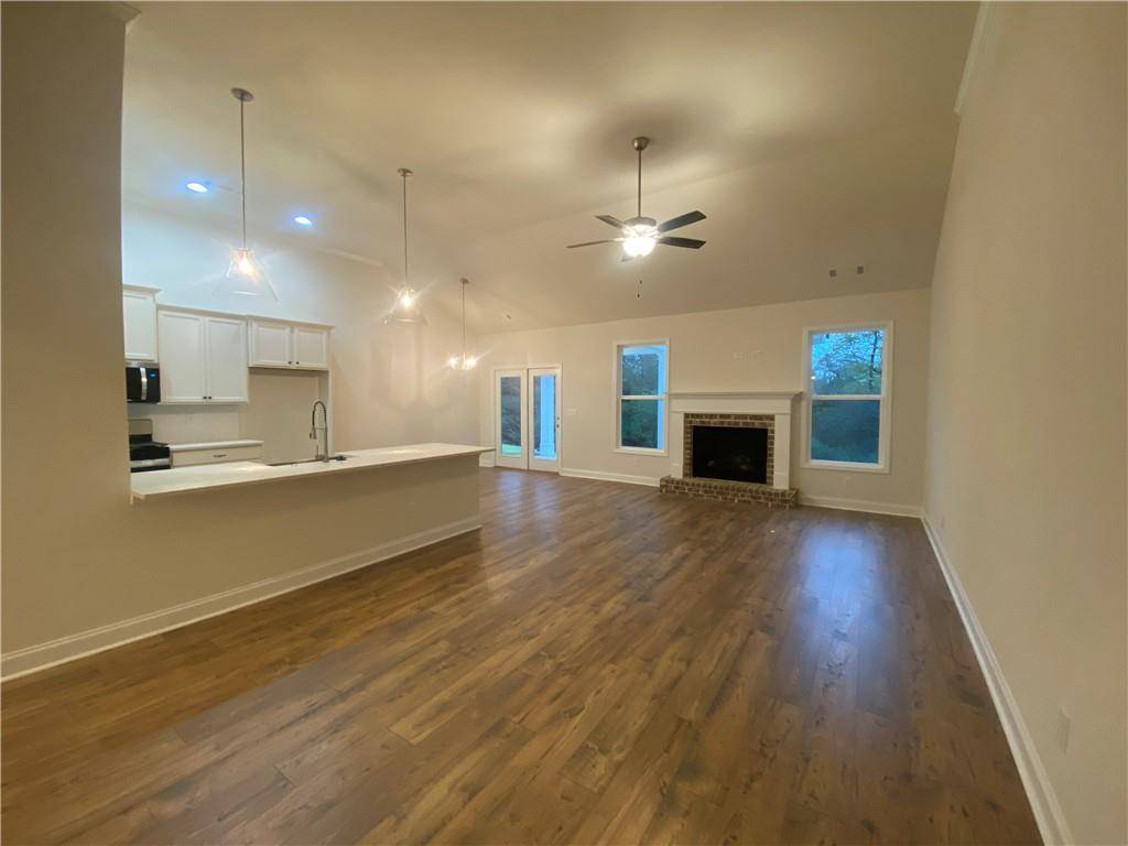 Jefferson, GA 30549,372 Glenside DR