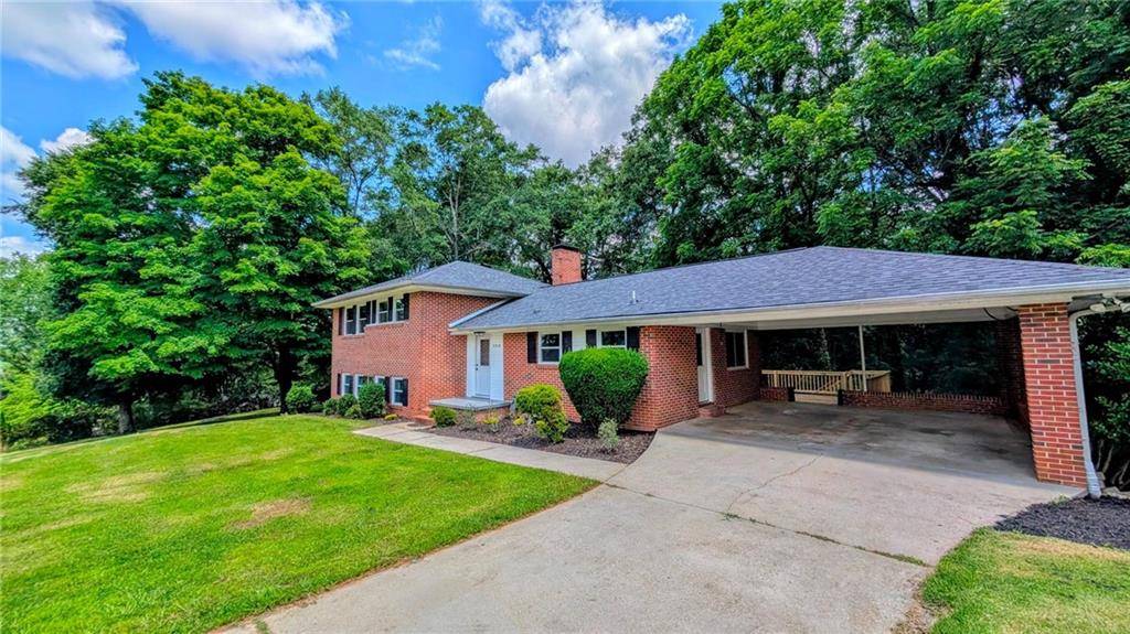 Gainesville, GA 30506,3318 Hilltop CIR