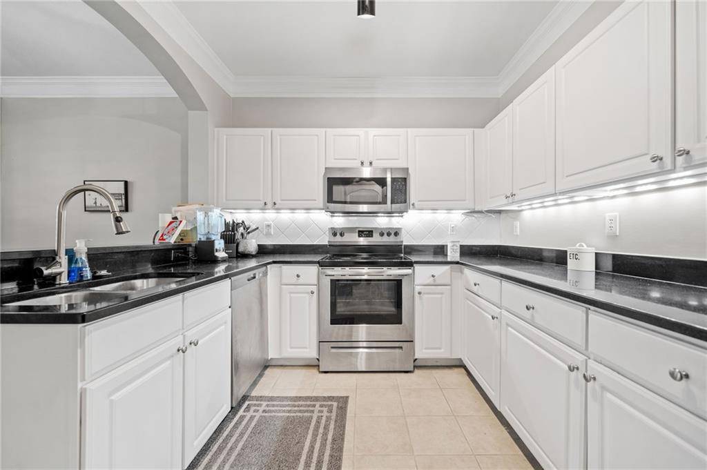 Atlanta, GA 30338,1850 Cotillion DR #3114