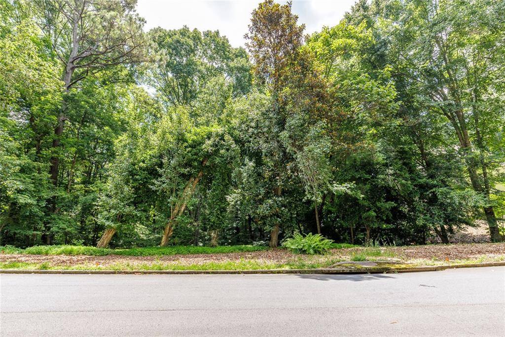 Sandy Springs, GA 30350,8175 Habersham Waters RD