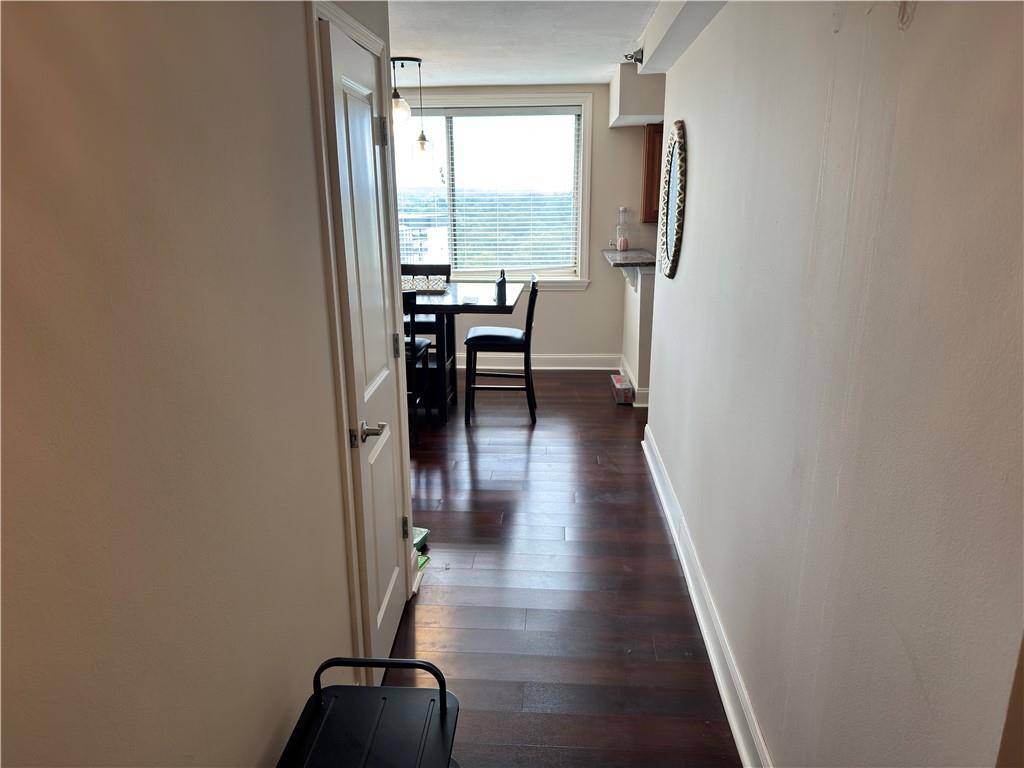 Atlanta, GA 30305,2479 Peachtree RD NE #1714