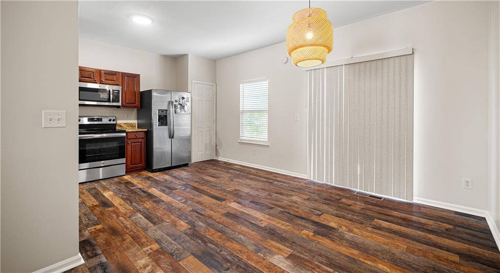 Atlanta, GA 30331,920 Society CIR SW