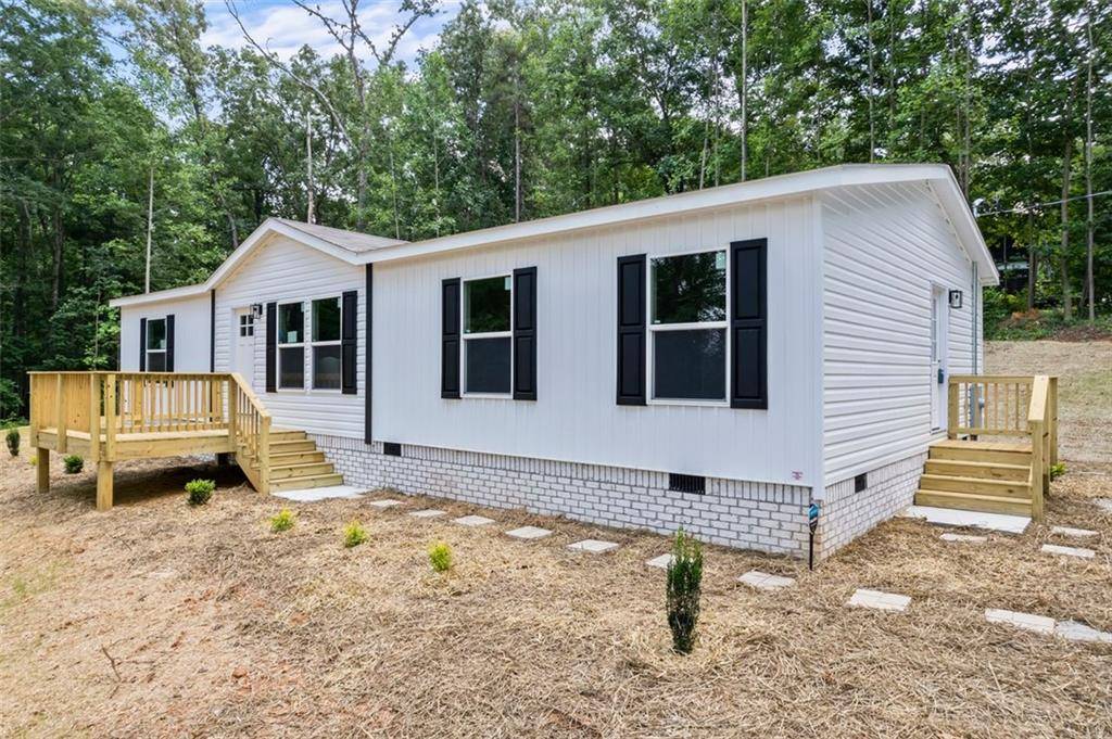 Ball Ground, GA 30107,940 Essic RD