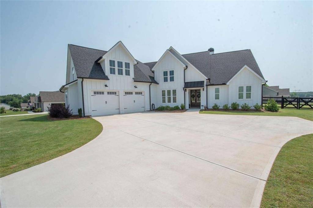 Senoia, GA 30276,208 Township DR