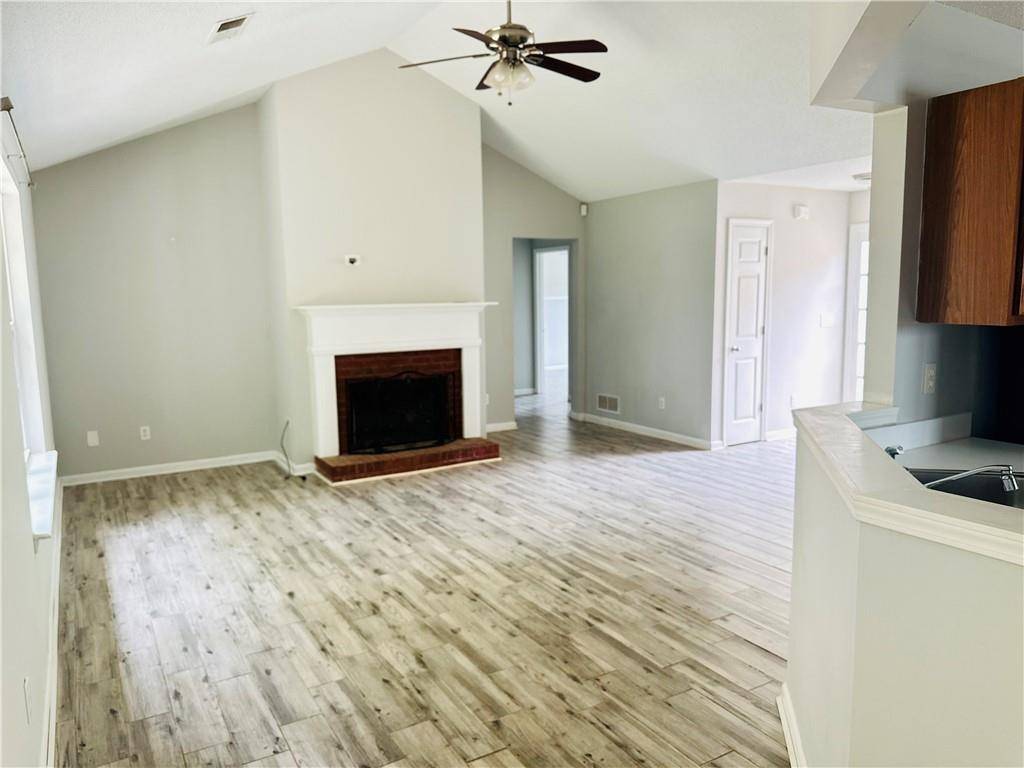 Kennesaw, GA 30144,2160 Dresden GN NW