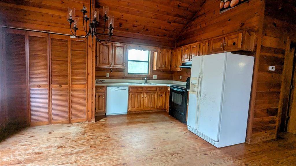 Ellijay, GA 30540,2515 Camp Branch RD