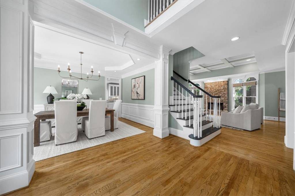 Atlanta, GA 30328,745 Glengate PL