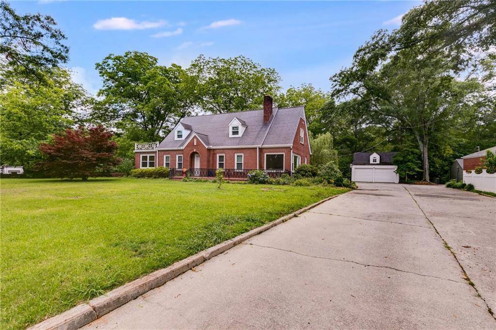 Bowdon, GA 30108,407 E College ST E