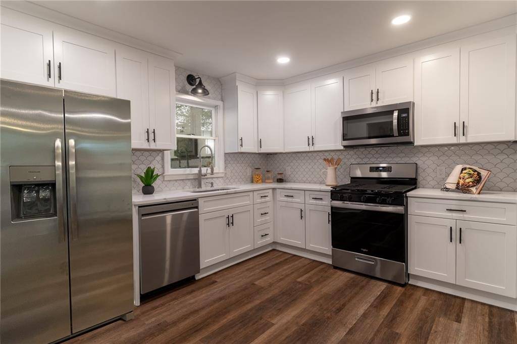 Woodstock, GA 30188,607 Hickory Creek LN