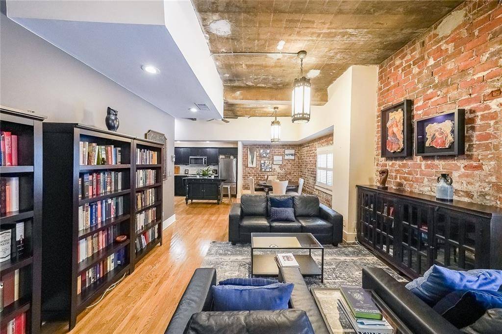 Atlanta, GA 30306,1026 Saint Charles AVE NE #15