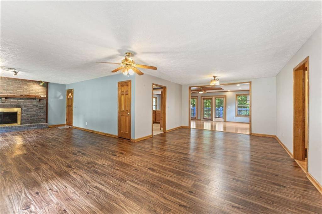 Woodstock, GA 30188,137 TRICKUM HILLS DR