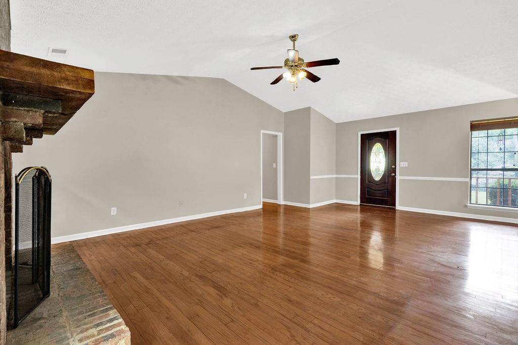 Ellenwood, GA 30294,326 Acaro CT