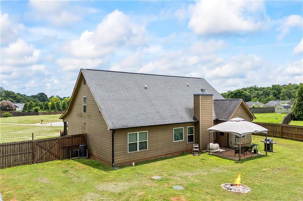 Jefferson, GA 30549,108 Lake Point CT