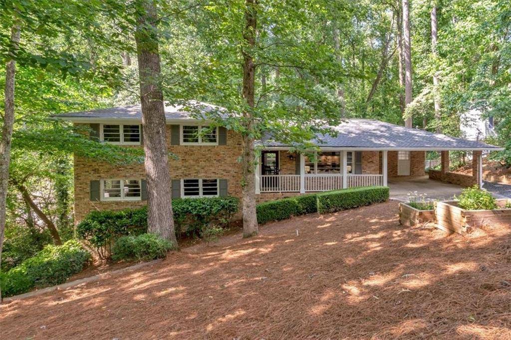 Atlanta, GA 30328,620 AMBERIDGE TRL