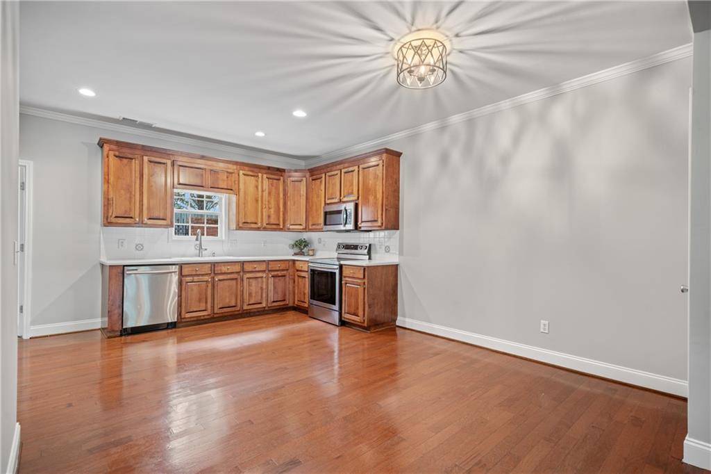 Cartersville, GA 30120,618 Manor WAY