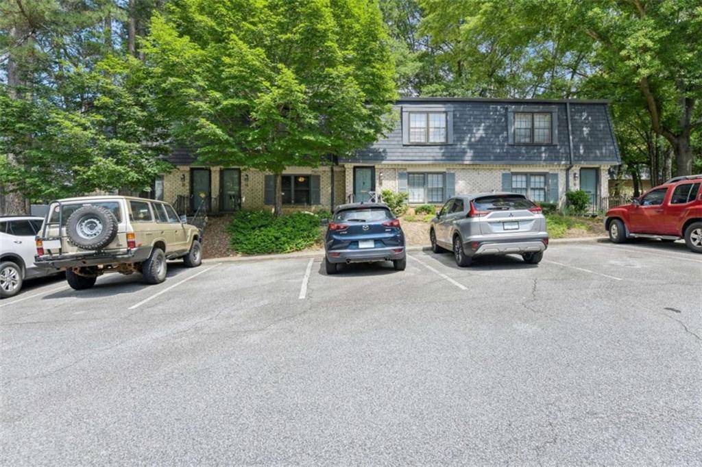 Atlanta, GA 30327,14 Glenald WAY NW