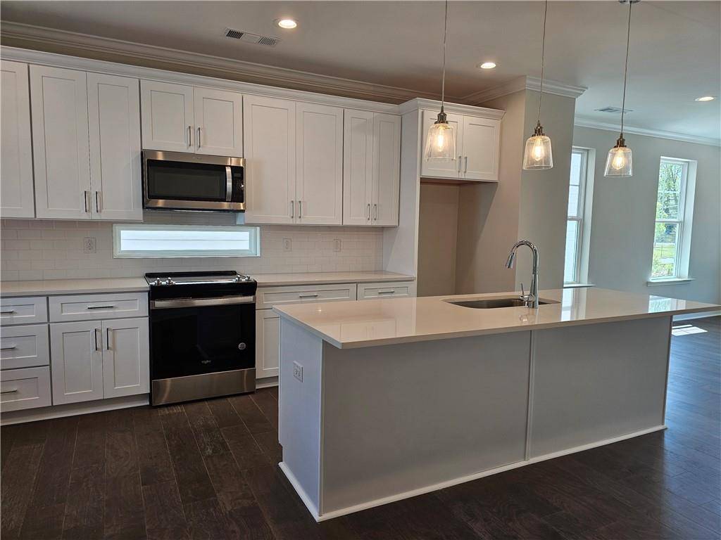 Atlanta, GA 30318,2591 Ocean Walk DR NW