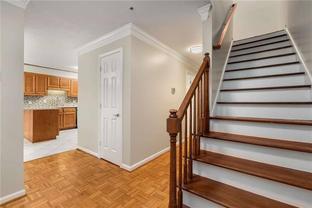 Atlanta, GA 30329,1378 Sheffield Glen WAY NE