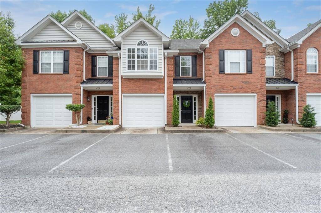 Woodstock, GA 30188,215 Morris LN