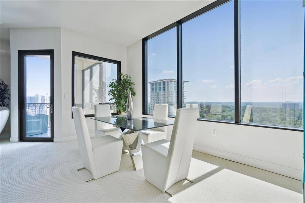 Atlanta, GA 30305,2828 Peachtree RD NW #2002