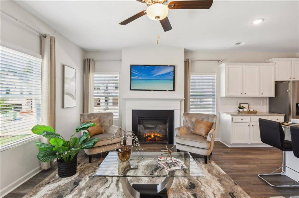 Woodstock, GA 30189,438 Lanier CIR