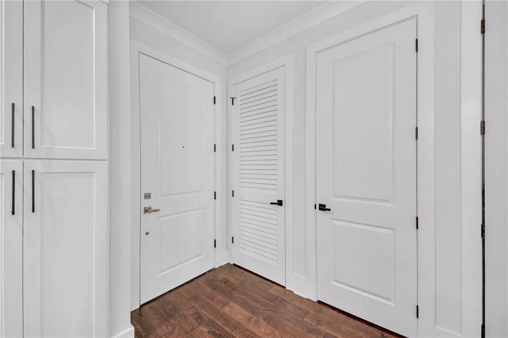 Sandy Springs, GA 30328,6890 Peachtree Dunwoody Rd #104