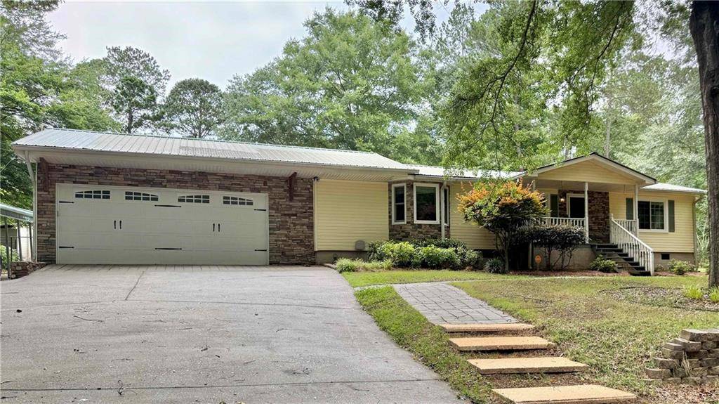 Senoia, GA 30267,90 Howard RD