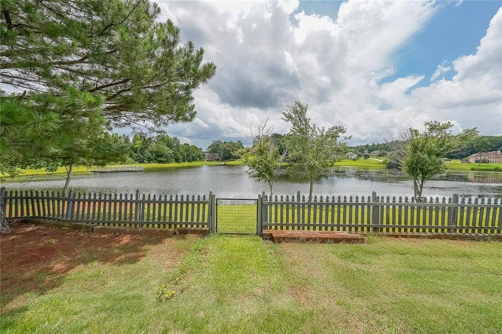 Newnan, GA 30265,337 Long Shore WAY