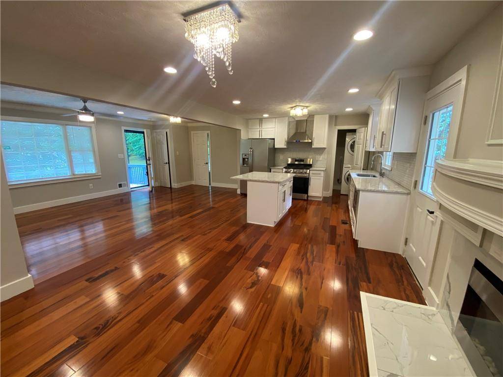 Marietta, GA 30066,105 Paris LN