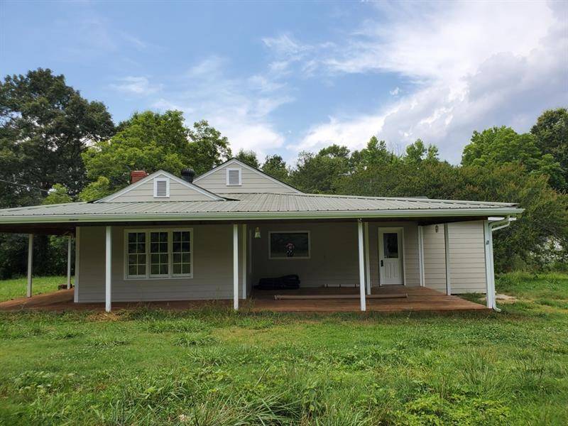 Hartwell, GA 30643,220 TUSCARORA TRL