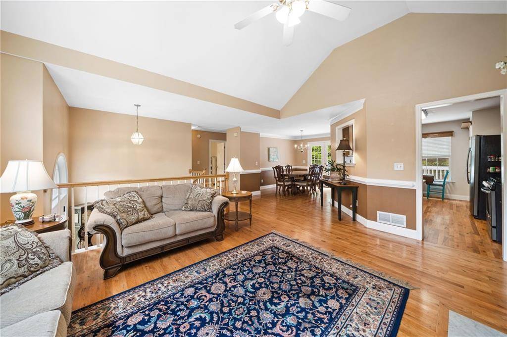 Acworth, GA 30101,6355 Autumn View PT NW