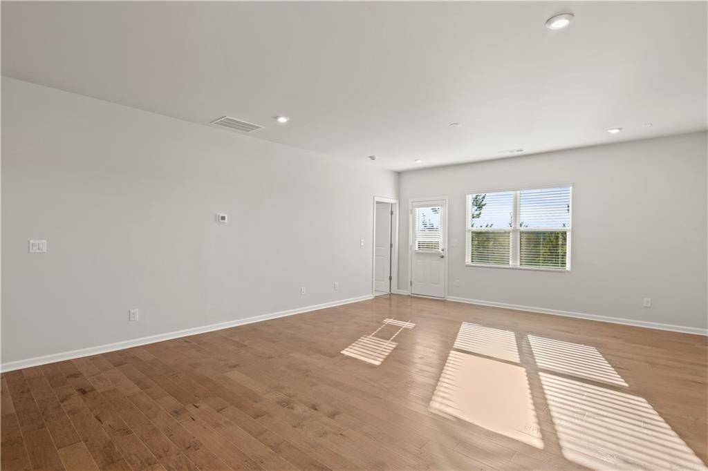 Fairburn, GA 30213,440 Village LN