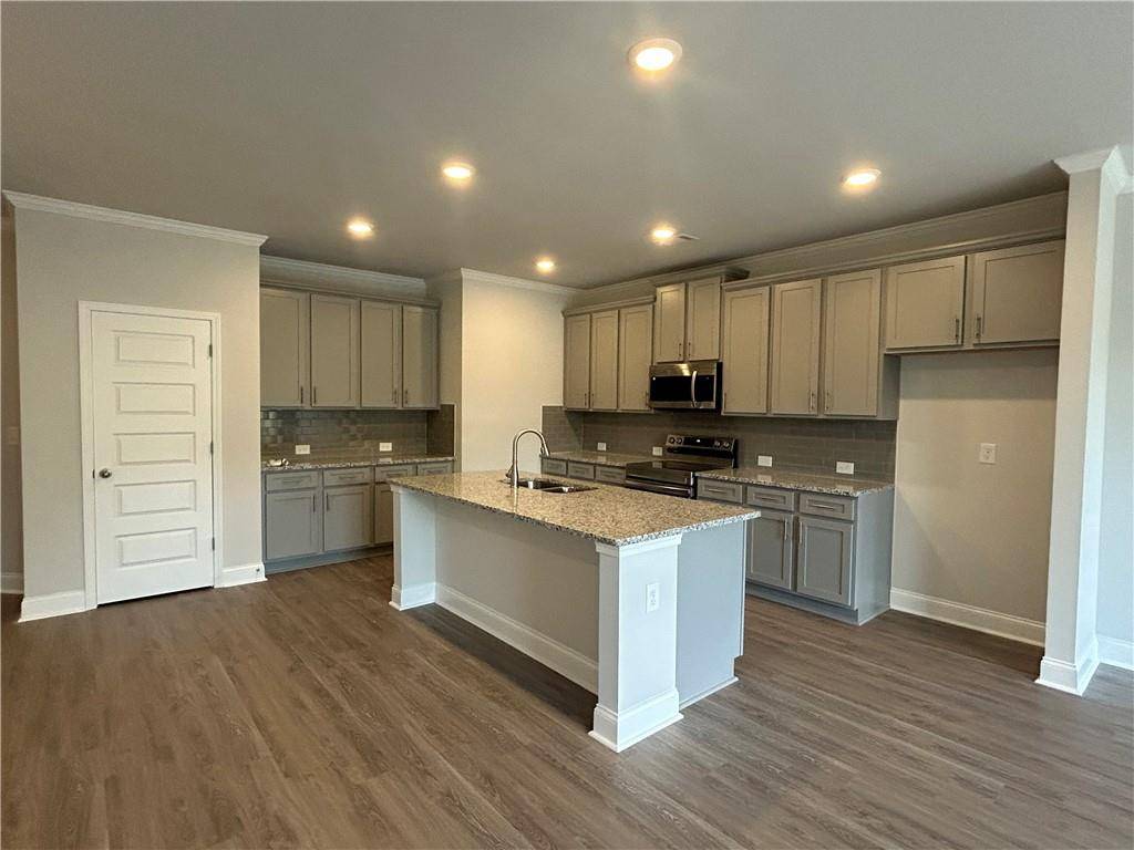 Gainesville, GA 30506,3845 Billabong TRL #111