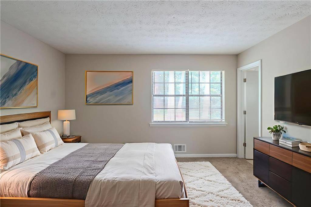 Stone Mountain, GA 30088,5207 Shawn LN