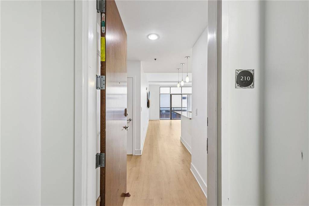 Atlanta, GA 30303,171 Auburn AVE NE #210